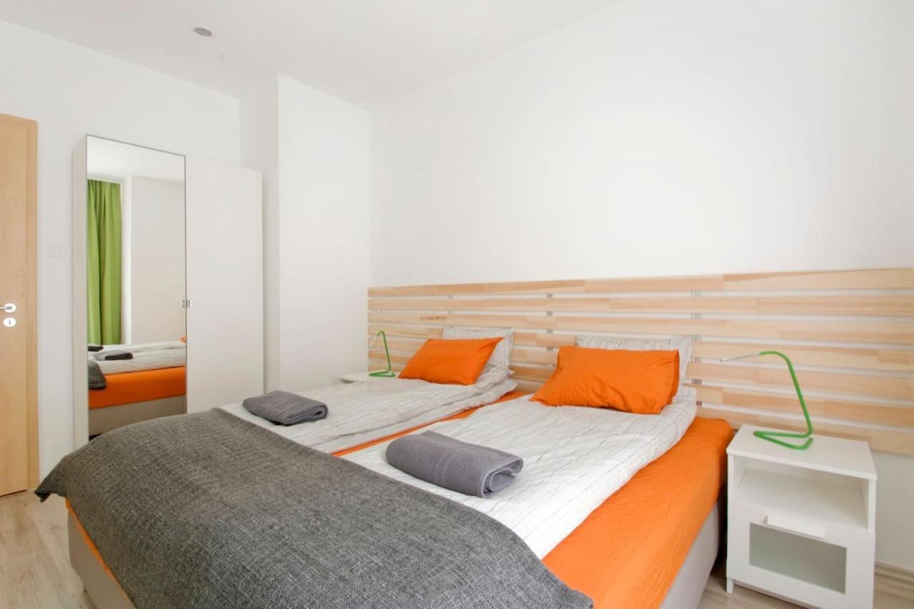 Apartament Modern Four Bedroom In Palace District *