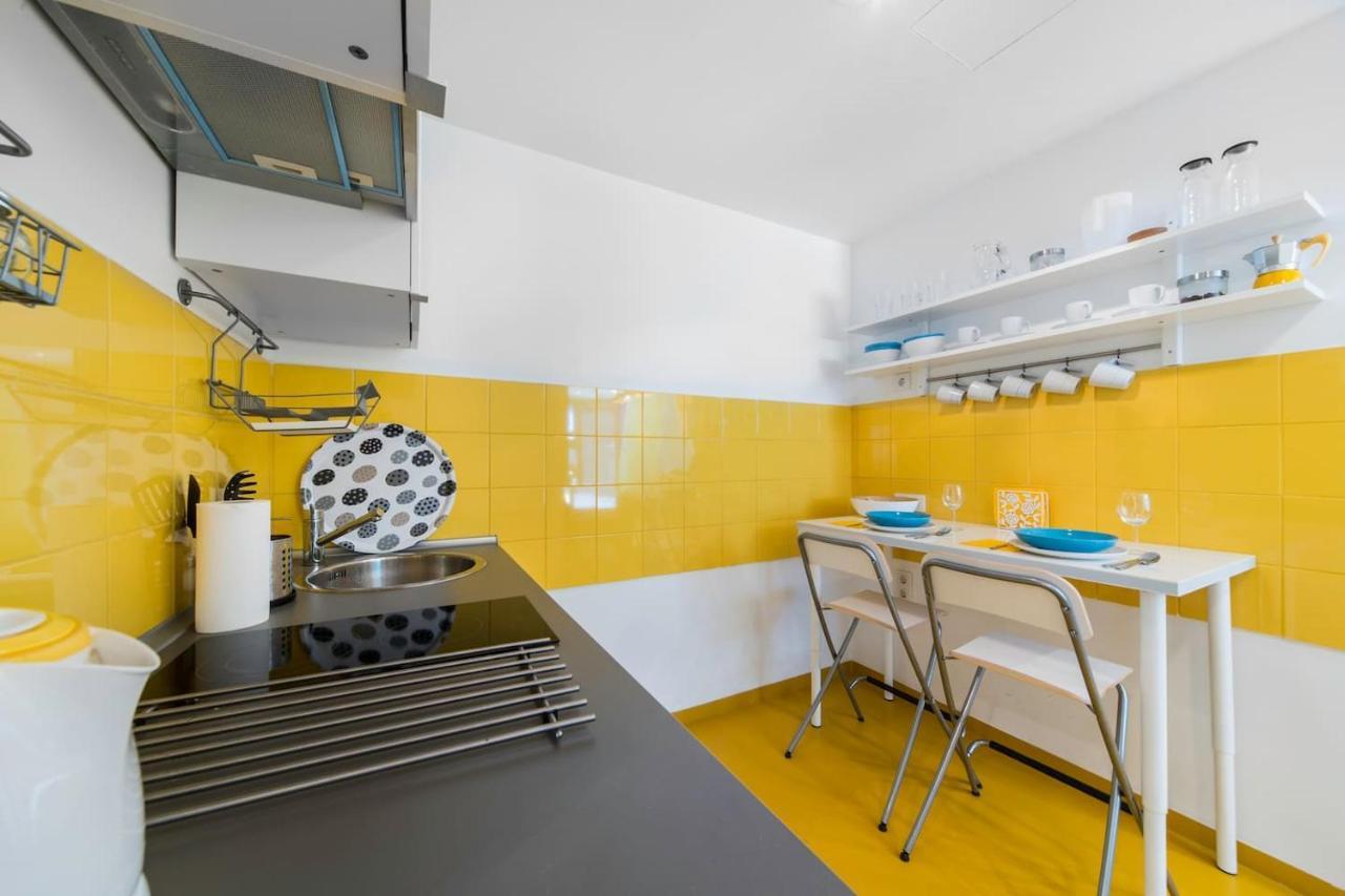 Apartament Modern Four Bedroom In Palace District